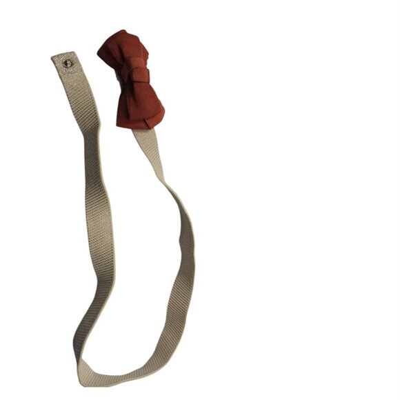 ✨ LOFT Textured Stretch Belt with Bow Accent – NEW - Size M/L ✨ - Picture 5 of 5